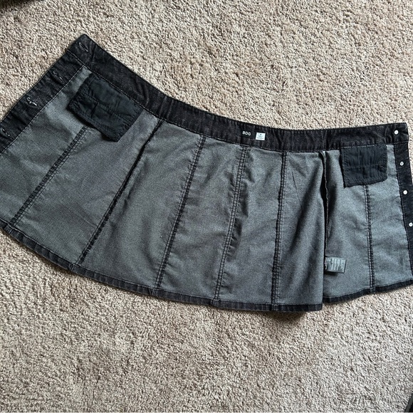 BDG Urban Outfitters Black Denim Button-Front Mini Skirt NWT Size 4 - Picture 6 of 8